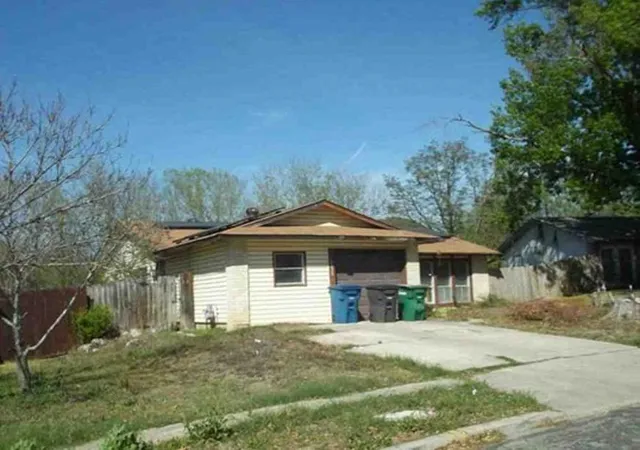 Photo 2 of Single family home for sale at 6035 Little Brandywine Crk, San Antonio, TX 78233 | MLS# 31348857 | Listing updated on 2026-06-17