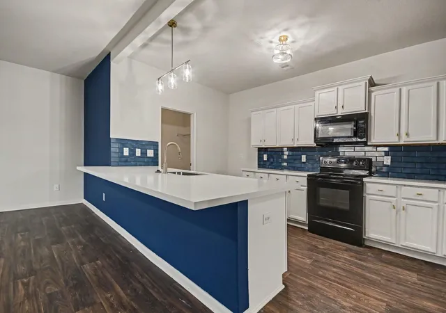 2nd image of 12027 Windage Dr, La Marque, TX 77568 | MLS# 42877865