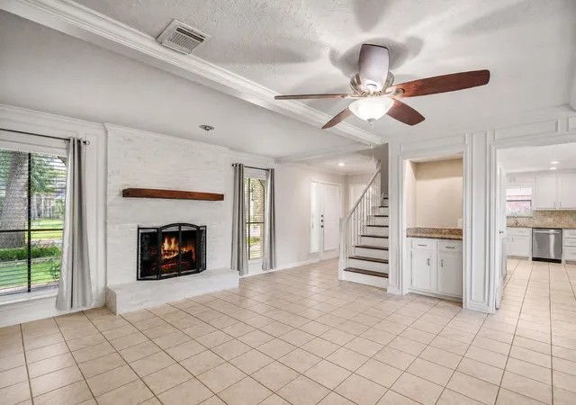 Photo 4 of Single family home for sale at 15711 Downford Dr, Tomball, TX 77377 | MLS# 82372456 | Listing updated on 2026-09-22