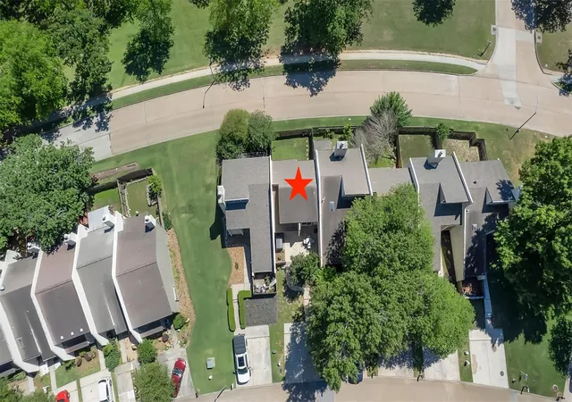 Photo 2 of Townhouse for sale at 12227 Glenview Dr, Montgomery, TX 77356 | MLS# 54552376 | Listing updated on 2026-06-29