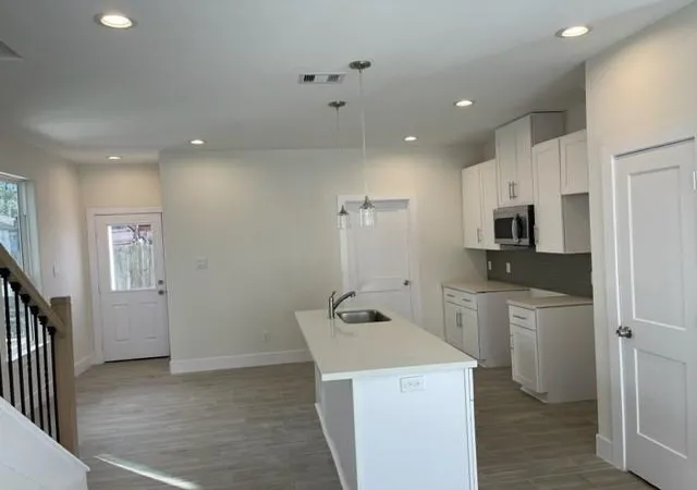 Photo 4 of Single family home for sale at 326 Connecticut St, Houston, TX 77029 | MLS# 54625078 | Listing updated on 2026-08-19