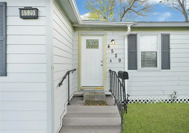 2nd image of 4529 Perry St, Houston, TX 77021 | MLS# 15661281