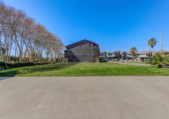 Photo 3 of Land for sale at 2102 Todville Rd, Seabrook, TX 77586 | MLS# 78514823 | Listing updated on 2026-09-03