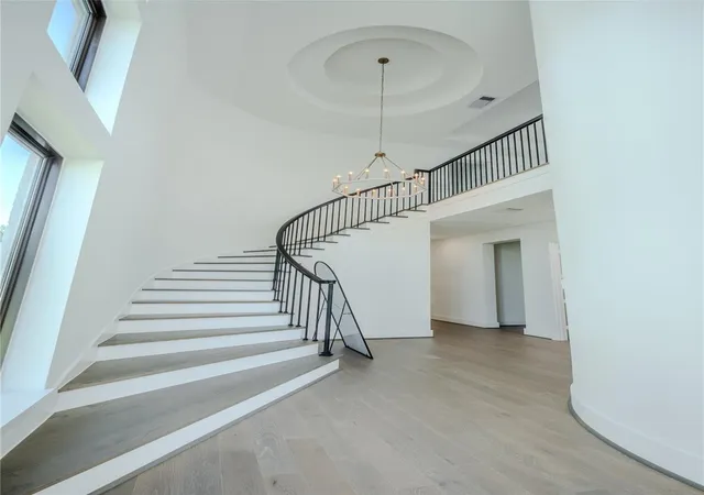 4th image of 8810 Carousel Lane A, Houston, TX 77080 | MLS# 80411589