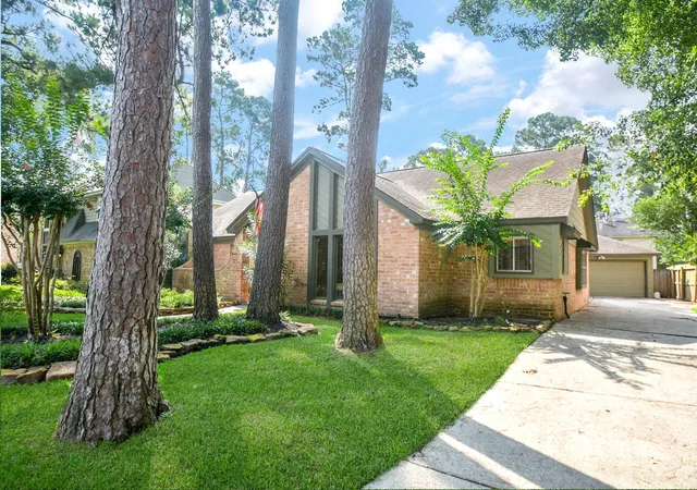 Photo 3 of Sale Pending at 5511 Nodaway Ln, Spring, TX 77379 | MLS# 75373240 | Listing updated on 2026-09-14