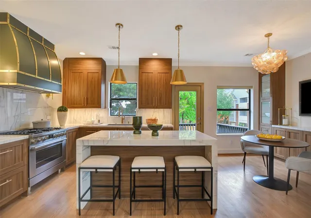 Photo 1 of Sale Pending at 2817 Newman St, Houston, TX 77098 | MLS# 25502834 | Listing updated on 2026-09-10