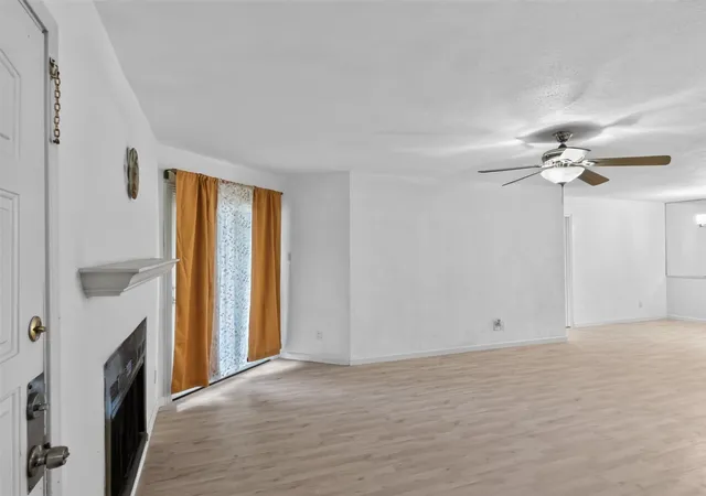 Photo 3 of Condo for sale at 9700 Leawood #1315, Houston, TX 77099 | MLS# 56949427 | Listing updated on 2026-09-14