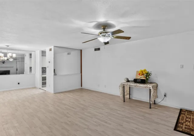 Photo 4 of Condo for sale at 9700 Leawood #1315, Houston, TX 77099 | MLS# 56949427 | Listing updated on 2026-09-14