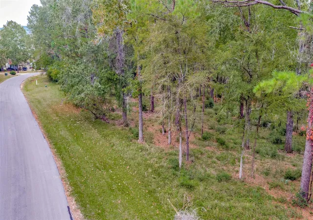Photo 4 of Land for sale at Tbd Venice Way, Huntsville, TX 77320 | MLS# 60963344 | Listing updated on 2025-11-11