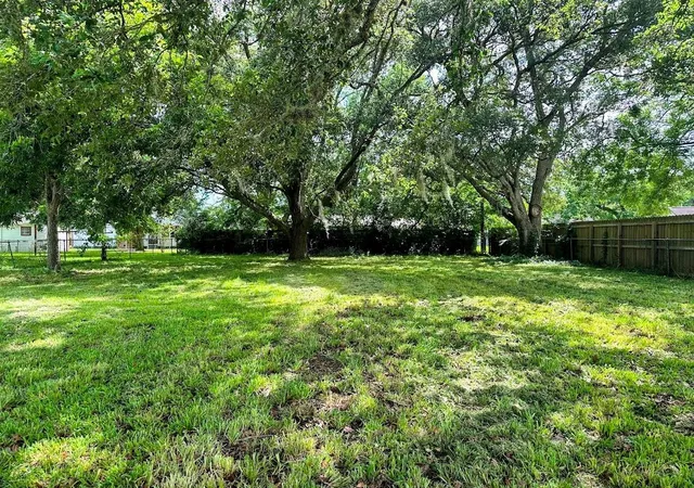 7th image of 211 Hickory St, Sweeny, TX 77480 | MLS# 70537743