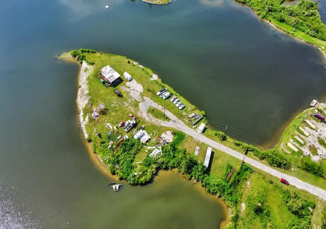 4th image of 17427 Moreland Dr, Channelview, TX 77530 | MLS# 94121050