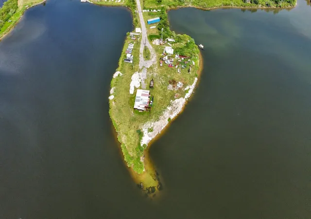 5th image of 17427 Moreland Dr, Channelview, TX 77530 | MLS# 94121050