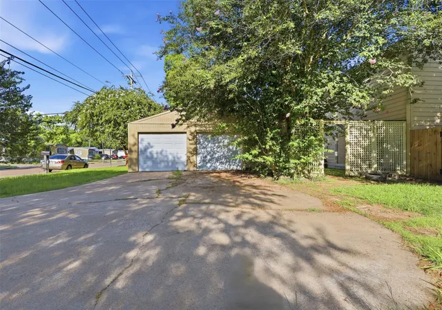 1st image of 1621 & 1623 W Adoue St, Alvin, TX 77511 | MLS# 54340053