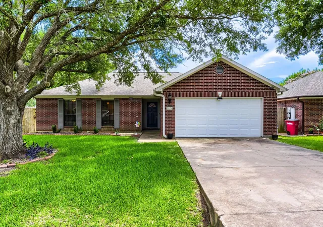 Homes for sale in Alvin, TX | 3074 County Road 855b, Alvin, TX 77511 | MLS# 38954419