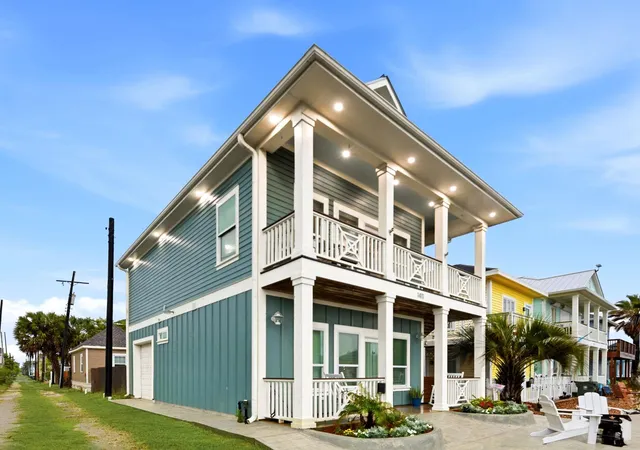 2nd image of 1411 12th St, Galveston, TX 77550 | MLS# 51732517