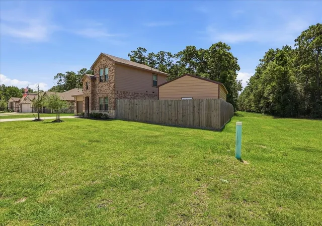 image of 115 Little Spring Ct, Anahuac, TX 77514 | MLS# 72923407