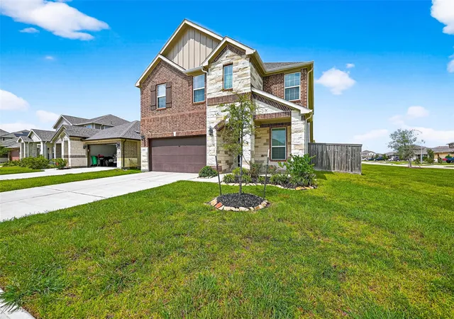 3rd image of 1115 Cloverdale Dr, Rosharon, TX 77583 | MLS# 874806