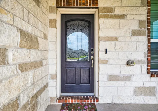 4th image of 1115 Cloverdale Dr, Rosharon, TX 77583 | MLS# 874806
