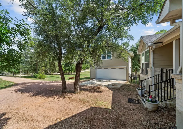 4th image of 721 Northwood Hills Dr, Fredericksburg, TX 78624 | MLS# 83372855