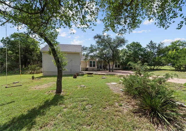 5th image of 721 Northwood Hills Dr, Fredericksburg, TX 78624 | MLS# 83372855