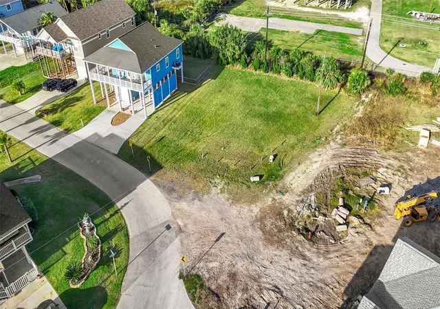 16th image of 3935 Laguna Dr, Galveston, TX 77554 | MLS# 57398141