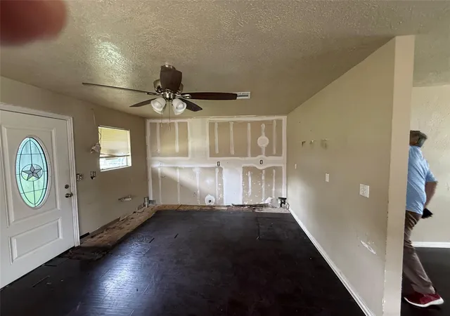 Photo 3 of Single family home for sale at 3318 Mooney Rd, Houston, TX 77093 | MLS# 66145574 | Listing updated on 2026-08-08