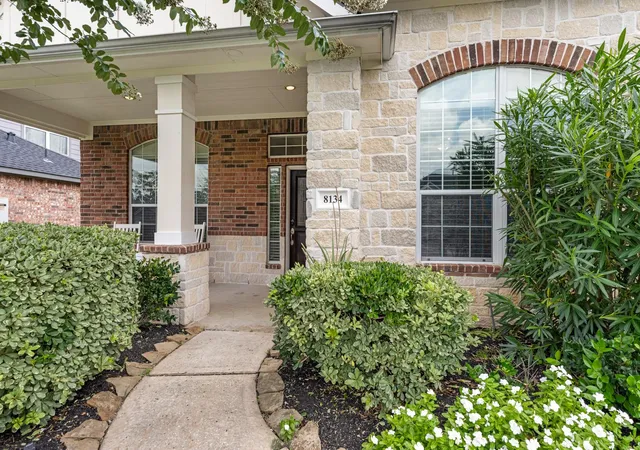 Photo 2 of Sale Pending at 8134 Edenwood Dr, Spring, TX 77389 | MLS# 56797378 | Listing updated on 2026-09-08