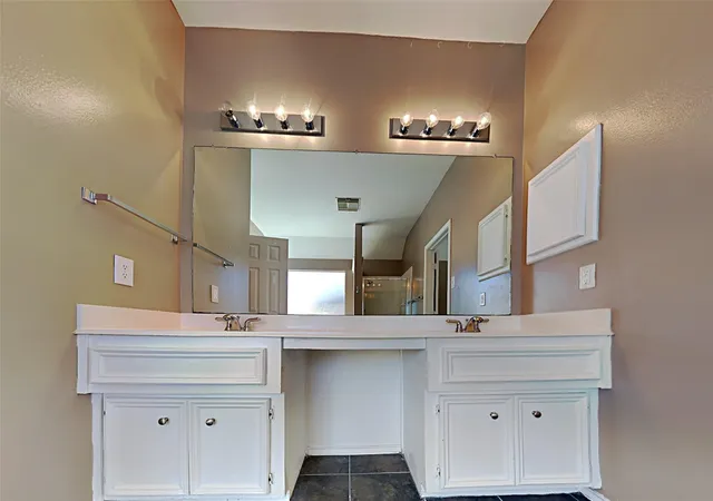 11th image of 5307 Derbyshire Dr, Katy, TX 77493 | MLS# 97344061