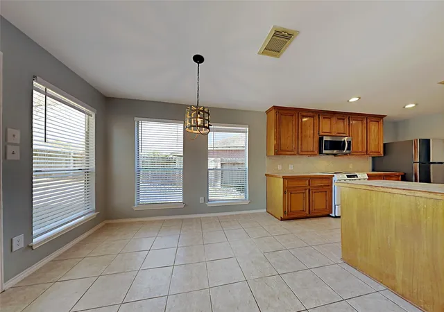 3rd image of 5307 Derbyshire Dr, Katy, TX 77493 | MLS# 97344061