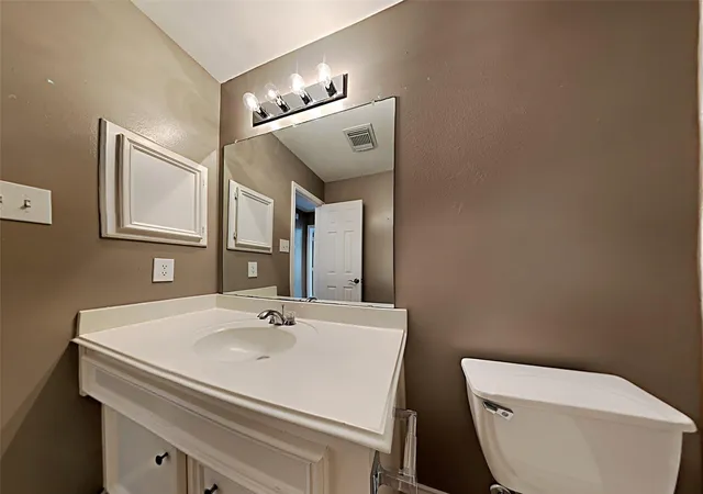 5th image of 5307 Derbyshire Dr, Katy, TX 77493 | MLS# 97344061