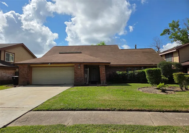 1st image of 7707 Candlegreen Ln, Houston, TX 77071 | MLS# 93238496