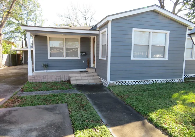 Photo 2 of Single family home for sale at 1103 Jocelyn St, Houston, TX 77023 | MLS# 75618897 | Listing updated on 2026-08-30