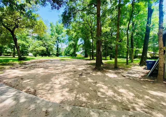Photo 31 of Single family home for sale at 2500 Southline Rd, Conroe, TX 77384 | MLS# 86691509 | Listing updated on 2026-09-08