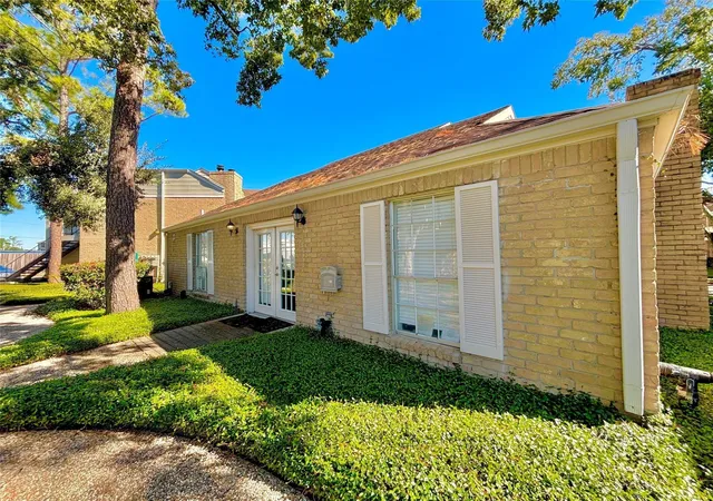 Photo 3 of Condo for sale at 2800 Jeanetta St #806, Houston, TX 77063 | MLS# 4518626 | Listing updated on 2026-08-24