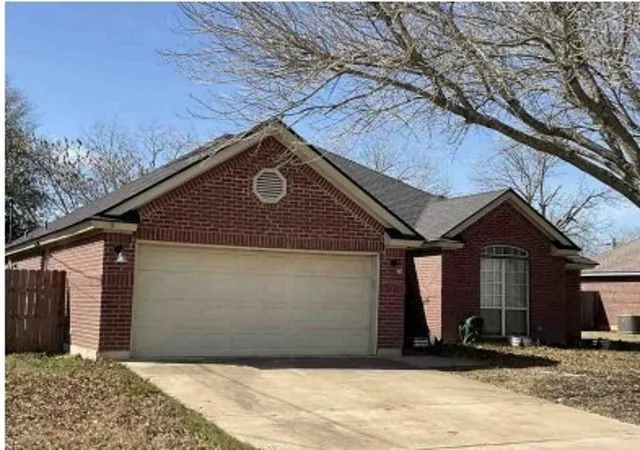 Homes for sale in Lexington, TX | 635 Yegua Dr, Lexington, TX 78947 | MLS# 76183127