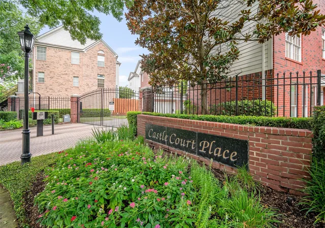 35th image of 4431 Castle Court, Houston, TX 77006 | MLS# 97068630