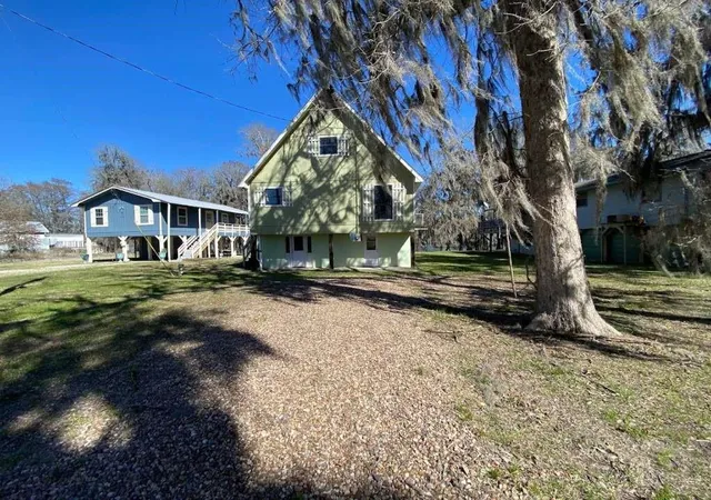 Photo 2 of Single family home for sale at 201 Ferguson Dr, Cleveland, TX 77327 | MLS# 69804211 | Listing updated on 2026-09-22