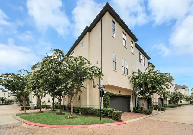 Photo 1 of Single family home for sale at 10928 Wrenwood Park, Houston, TX 77043 | MLS# 62735792 | Listing updated on 2026-07-25