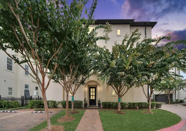 Photo 3 of Single family home for sale at 10928 Wrenwood Park, Houston, TX 77043 | MLS# 62735792 | Listing updated on 2026-07-25