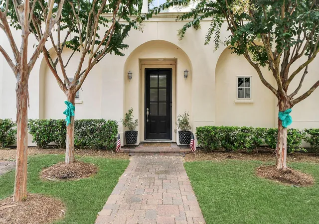 Photo 3 of Single family home for sale at 10928 Wrenwood Park, Houston, TX 77043 | MLS# 62735792 | Listing updated on 2026-07-25