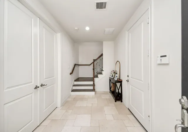 Photo 4 of Single family home for sale at 10928 Wrenwood Park, Houston, TX 77043 | MLS# 62735792 | Listing updated on 2026-07-25