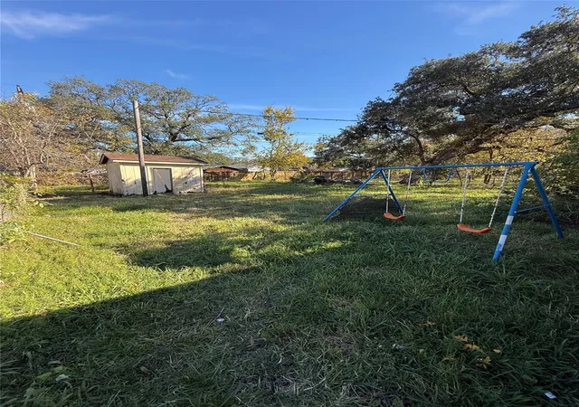 3rd image of 303 Cypress St, Lake Jackson, TX 77566 | MLS# 28174297