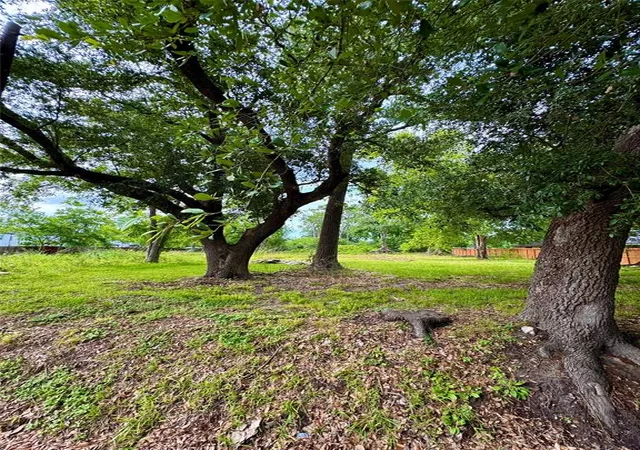 Photo 2 of Land for sale at 1926 Dolly Wright Rd, Houston, TX 77088 | MLS# 36786327 | Listing updated on 2026-09-16