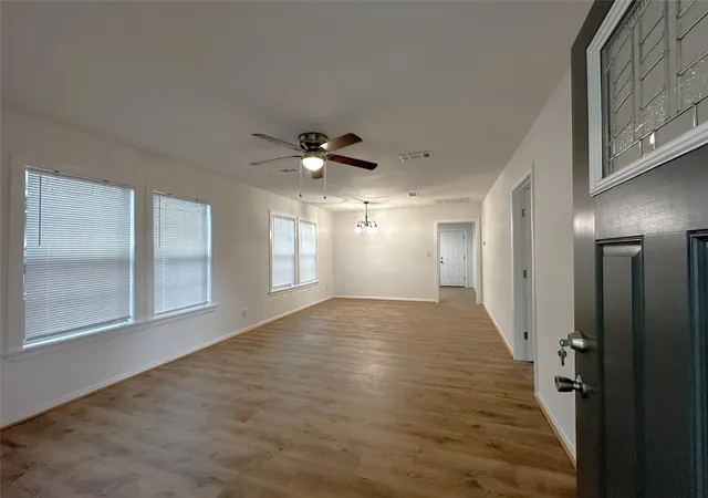 3rd image of 1010 Palestine St, Conroe, TX 77301 | MLS# 93745964