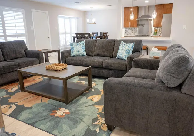 Photo 3 of Single family home for sale at 15815 Baytree Dr, Houston, TX 77070 | MLS# 13265776 | Listing updated on 2026-08-14
