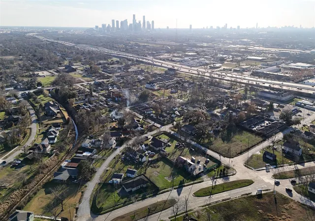 5th image of 3310 Cavalcade St, Houston, TX 77026 | MLS# 27184729
