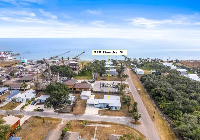 Photo 1 of Single family home for sale at 320 Timothy St, Rockport, TX 78382 | MLS# 45919764 | Listing updated on 2026-09-07