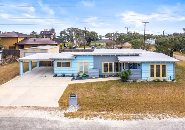 Photo 2 of Single family home for sale at 320 Timothy St, Rockport, TX 78382 | MLS# 45919764 | Listing updated on 2026-09-07