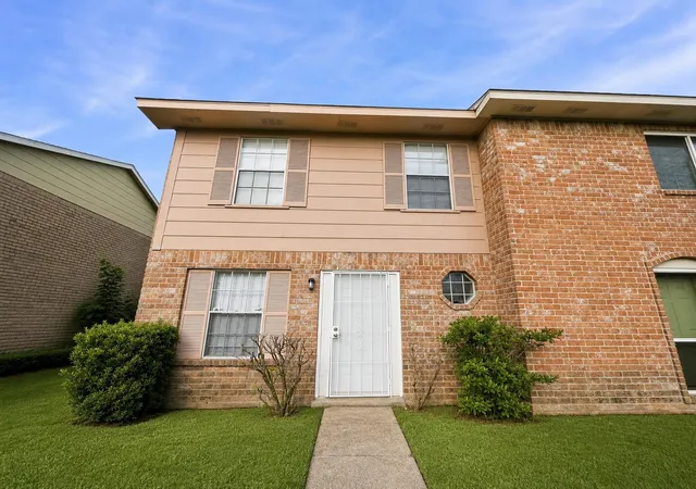 Homes for sale in Houston, TX | 7283 Chasewood Dr, Houston, TX 77489 | MLS# 7653396
