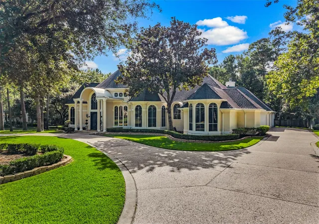 2nd image of 3 N Benton Woods Cir, Spring, TX 77382 | MLS# 68386893